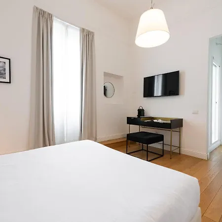 Pley Boutique Del Centro Кальяри