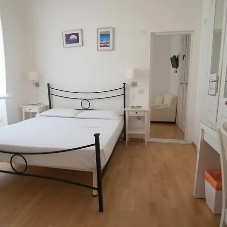 Pley Boutique Del Centro