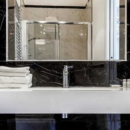 Pley Boutique Del Centro Кальяри